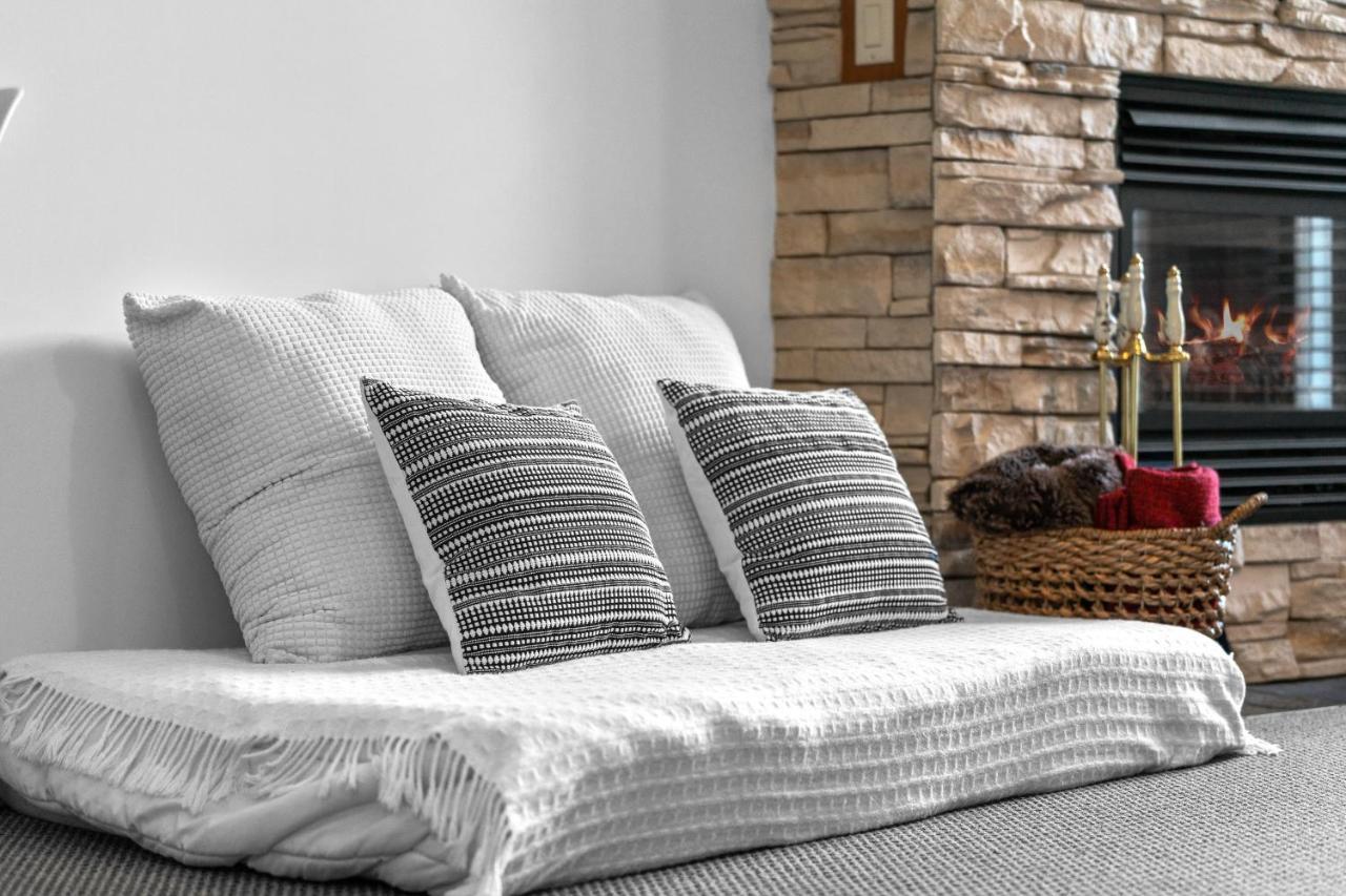 ⭐️ Luxury Mountain View Studio In Canmore ⭐️ Экстерьер фото
