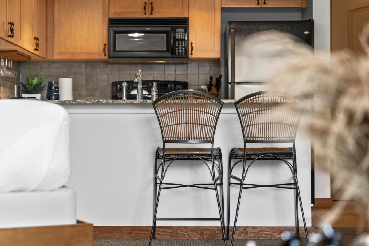 ⭐️ Luxury Mountain View Studio In Canmore ⭐️ Экстерьер фото