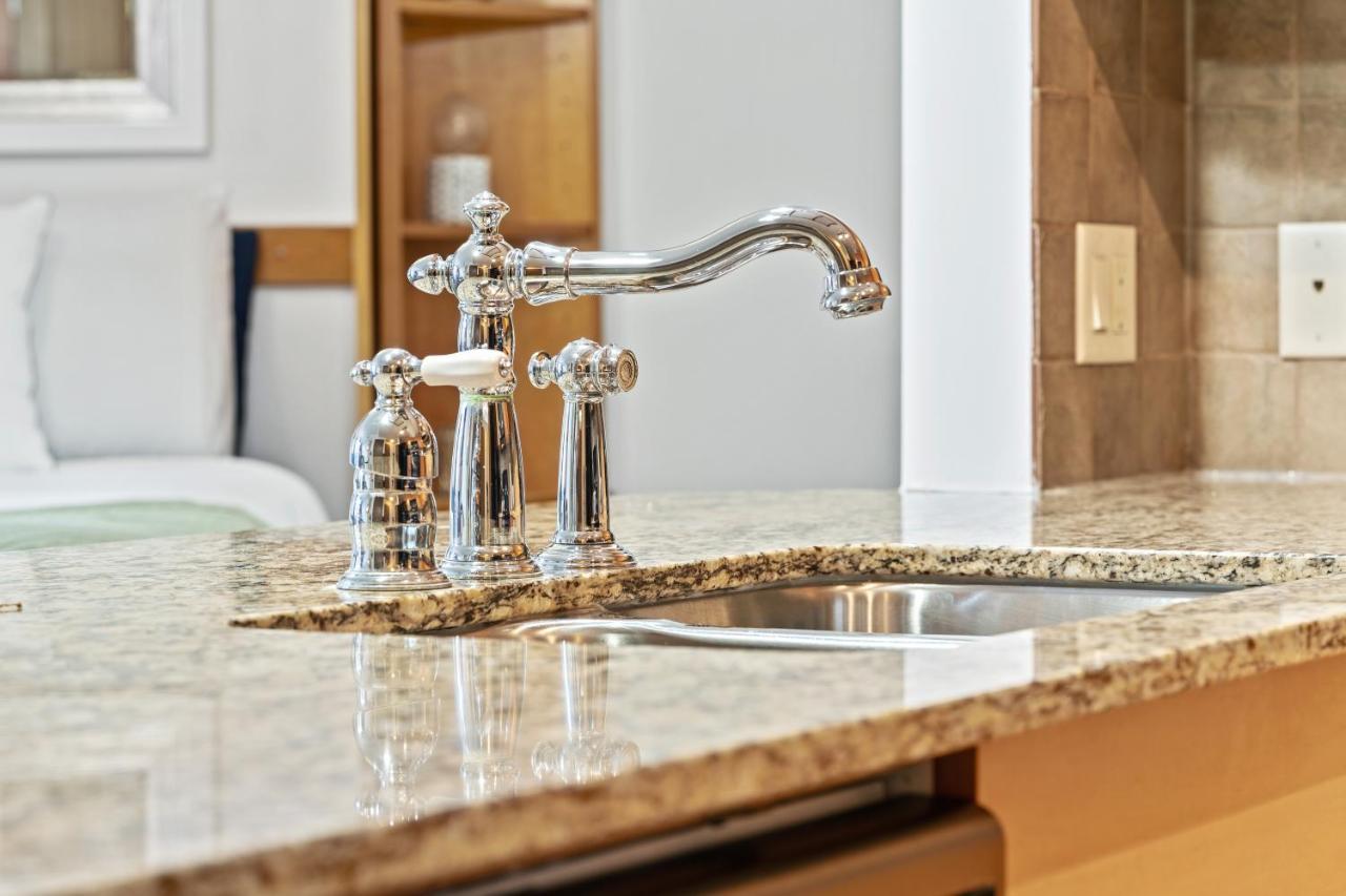 ⭐️ Luxury Mountain View Studio In Canmore ⭐️ Экстерьер фото