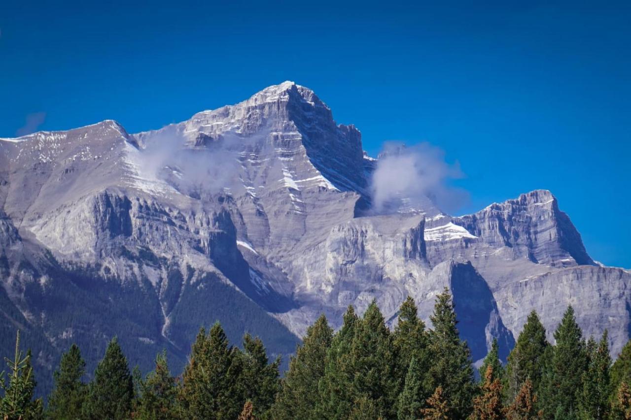 ⭐️ Luxury Mountain View Studio In Canmore ⭐️ Экстерьер фото